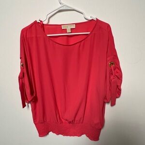 MICHAEL KORS SIZE  L. Pale orange/pinkish tone